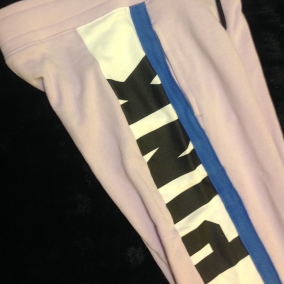 🚫SOLD🚫Victoria's Secret PINK  jogger sweatpants - Picture 4 of 8